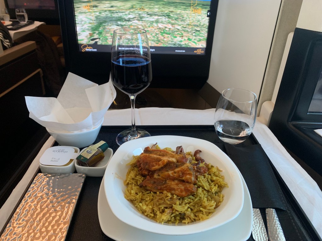 Neil Scrivener reviews a flight from Dublin to Abu Dhabi with Etihad on the EY42 787-9. 