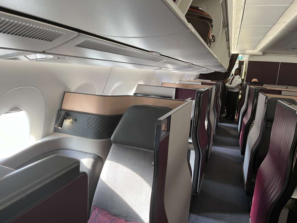 Neil Scrivener reviews Qatar Airways QR15 in Business Class on the A350-1000 from Doha to Heathrow.