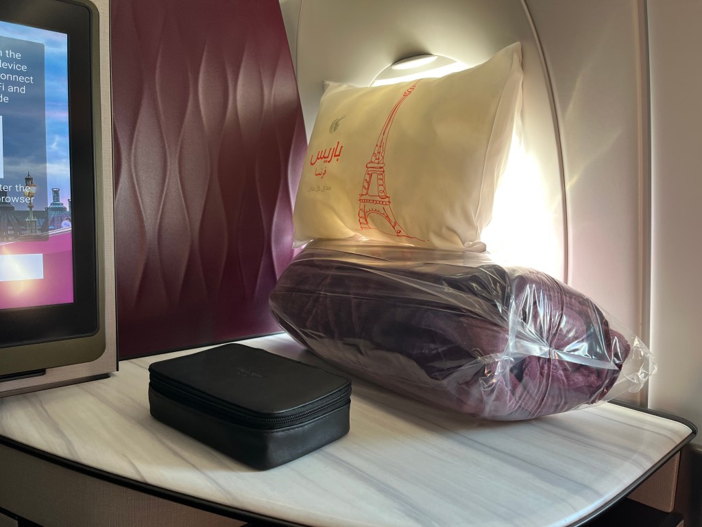 Neil Scrivener reviews Qatar Airways QR15 in Business Class on the A350-1000 from Doha to Heathrow.