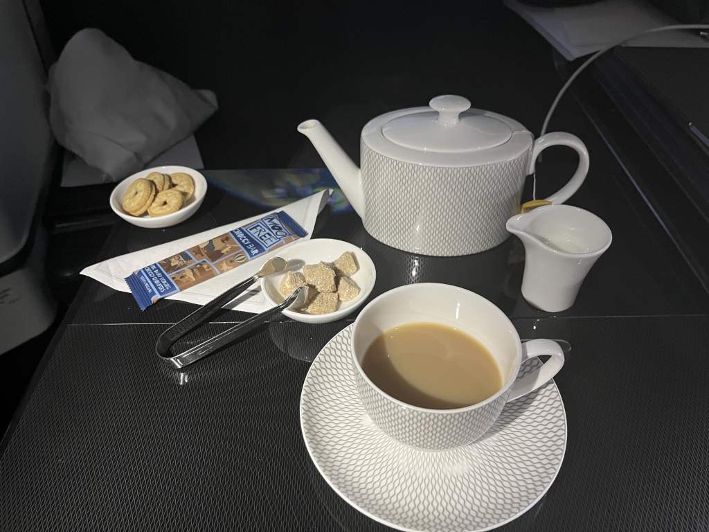 Neil Scrivener reviews flight BA8 from HND (Tokyo) to LHR (London Heathrow) in First, on the Boeing 787-9. 