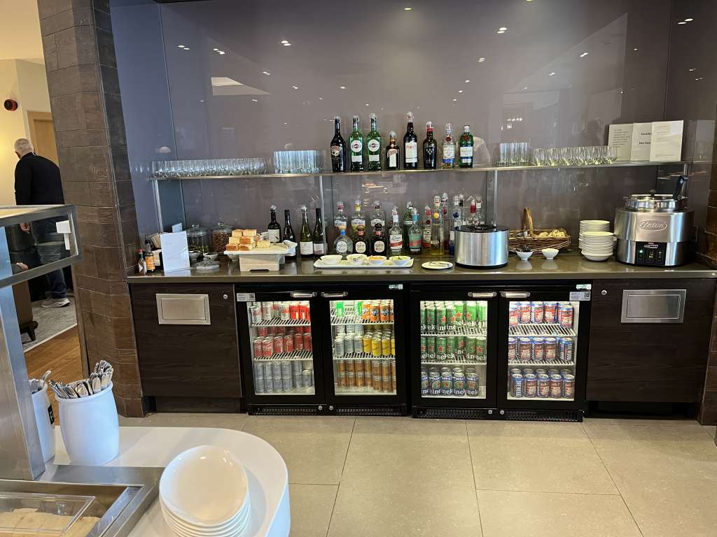 Neil Scrivener reviews the British Airways Lounge at Glasgow International Airport (GLA). Access for OneWorld Members and those flying Business Class.